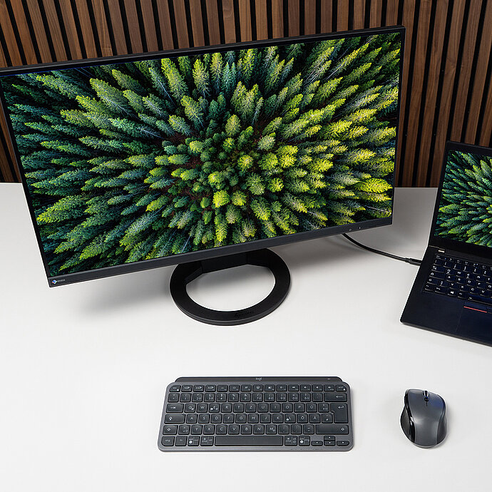 Sustainability_Monitor_and_devices.jpg
